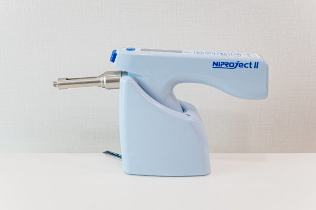 電動の麻酔注射器